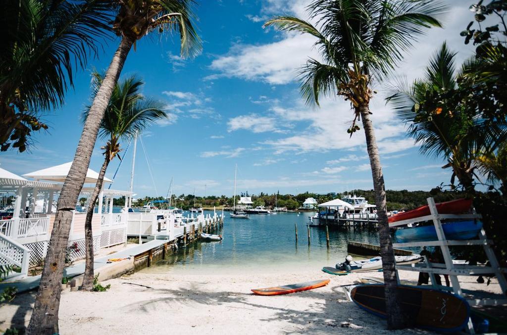 Hope Town Inn & Marina Exterior photo